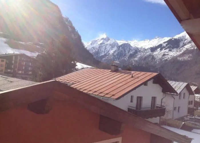 ホテル Bergheil 3*